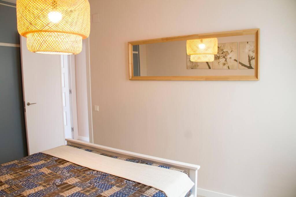 Lloret De Mar - Beachside Apartment - Free Parking - Limited Size Car Extérieur photo
