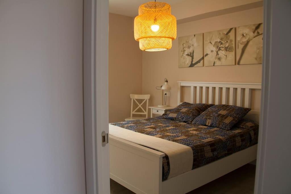 Lloret De Mar - Beachside Apartment - Free Parking - Limited Size Car Extérieur photo